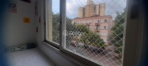 Image 10 - 893737
