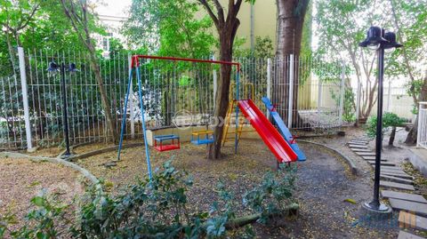 Image 7 - 893758