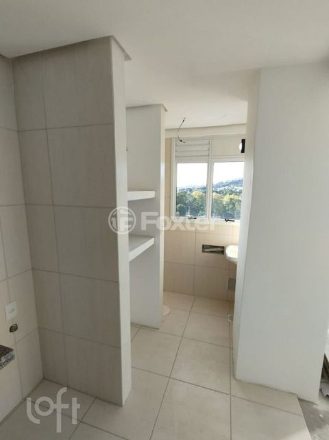 Image 4 - 893766