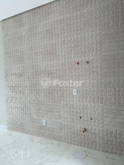 Image 10 - 893800