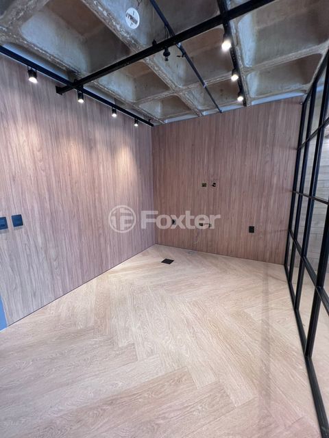 Image 7 - 893801