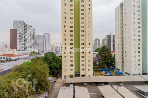 Image 11 - 893802