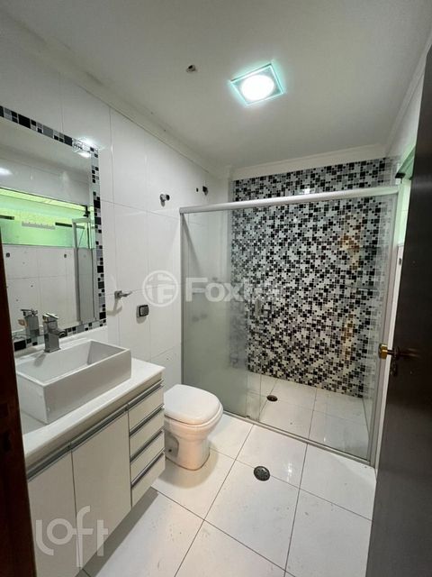 Image 8 - 893823