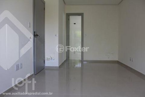 Image 1 - 893830