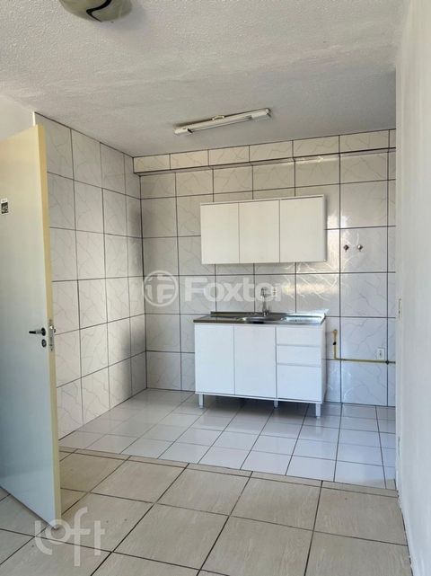 Image 6 - 893843