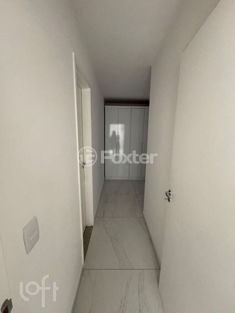 Image 6 - 893871