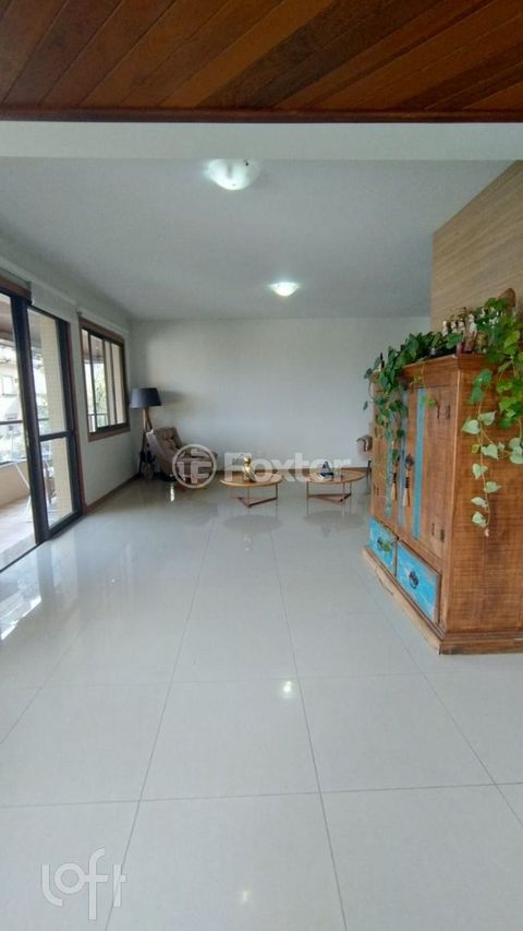 Image 1 - 893878