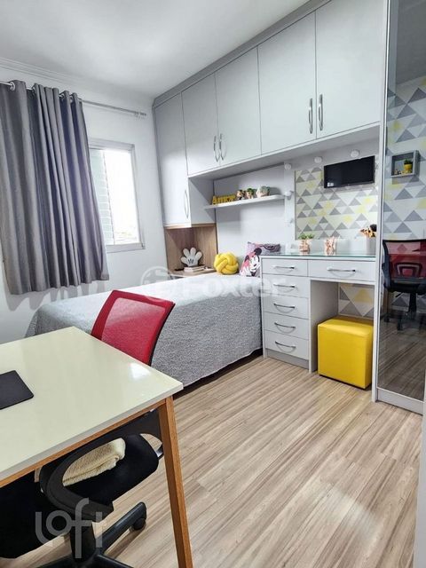 Image 7 - 893888