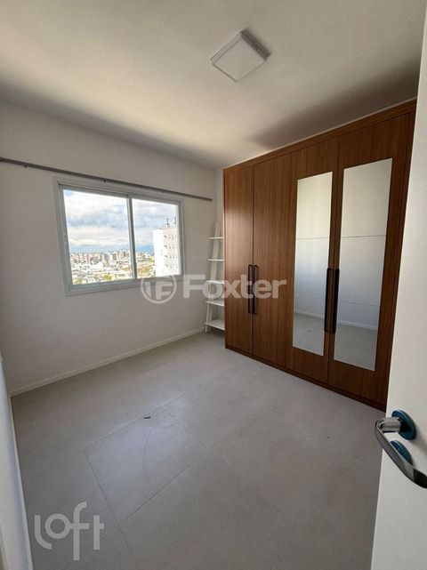 Image 7 - 893907