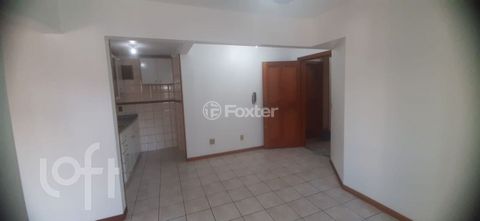 Image 3 - 893915