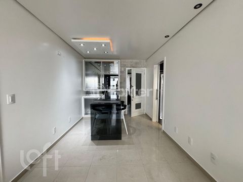 Image 3 - 893922