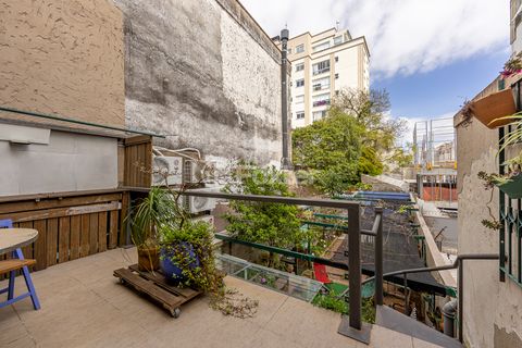 Image 3 - 893959