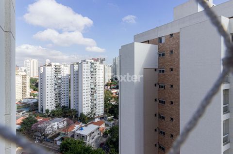 Image 17 - 893961