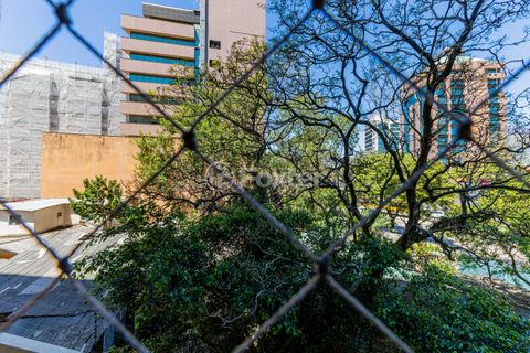 Image 4 - 893972