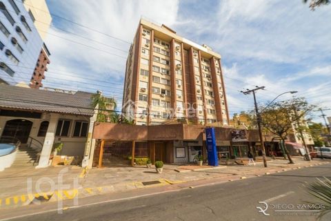 Image 9 - 893981