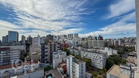 Image 3 - 893989
