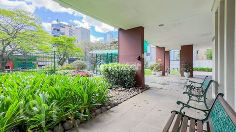 Image 6 - 893989