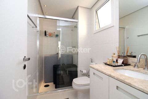 Image 9 - 893991
