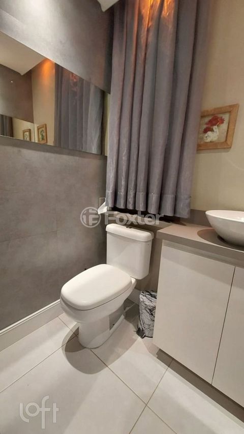 Image 9 - 894011
