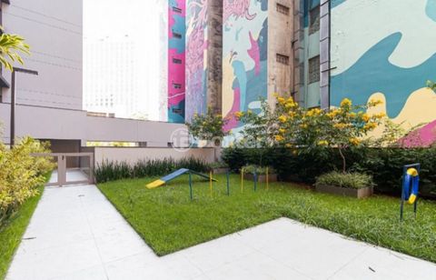 Image 9 - 894066