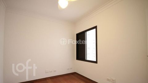 Image 7 - 894099