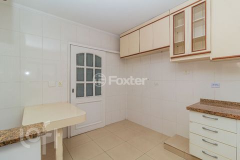 Image 9 - 894099