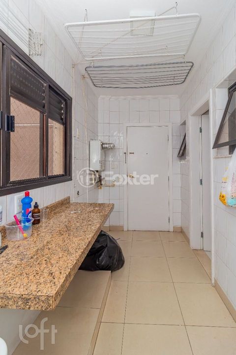 Image 11 - 894099