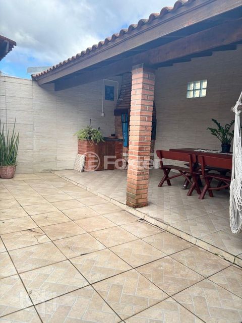 Image 7 - 894102