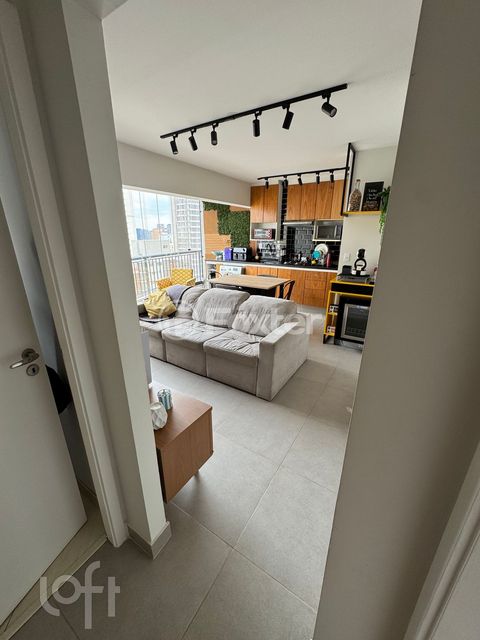 Image 9 - 894111