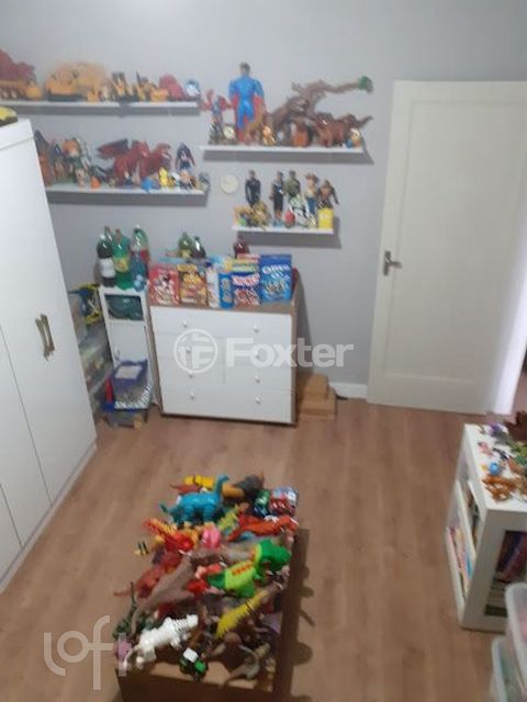 Image 4 - 894114