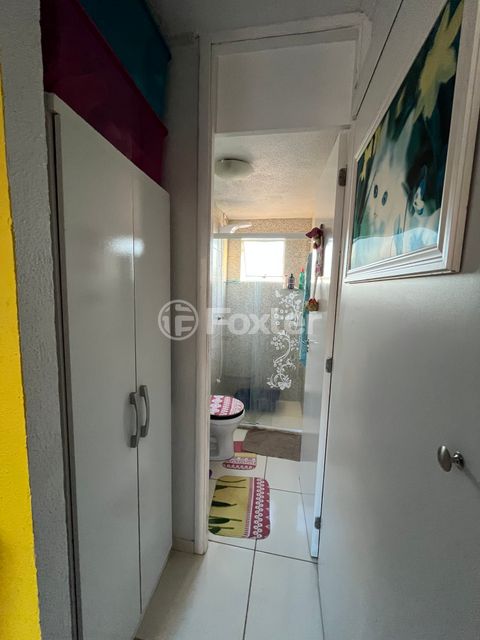 Image 7 - 894115
