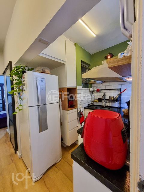 Image 3 - 894122