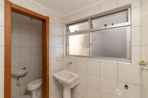 Image 8 - 894138