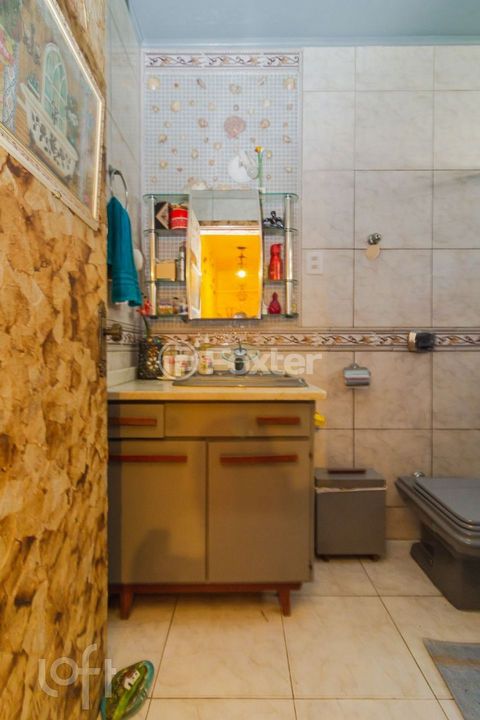 Image 7 - 894149