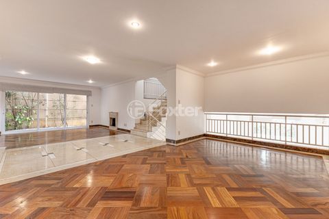 Image 7 - 894155