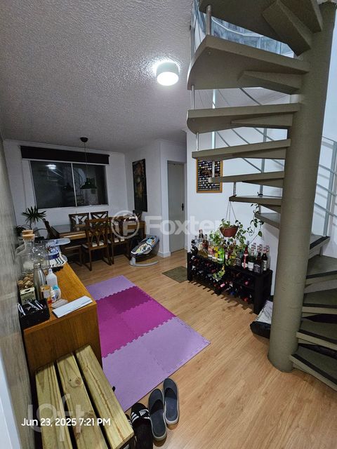 Image 10 - 894217