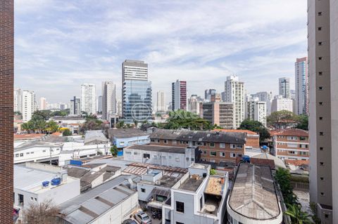 Image 12 - 894280