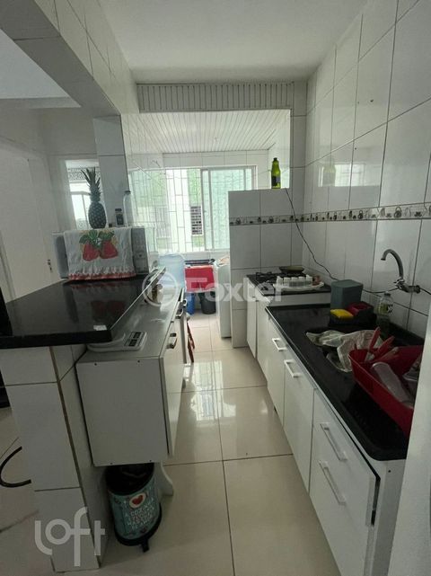 Image 1 - 894281