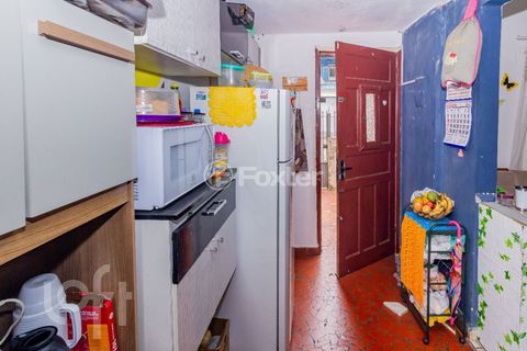 Image 7 - 894295