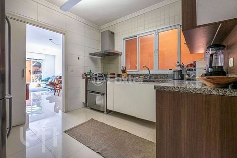 Image 7 - 894296