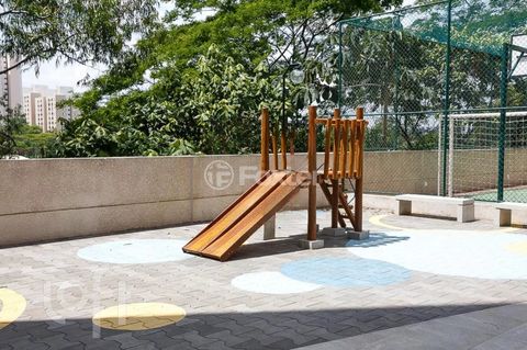 Image 8 - 894299