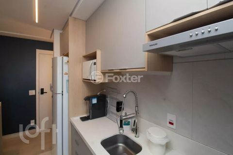 Image 7 - 894301