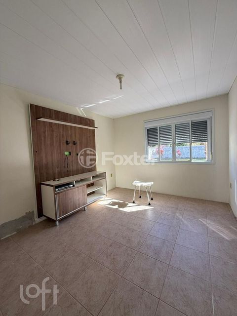 Image 8 - 894322