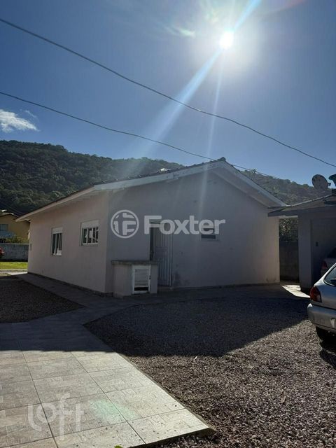 Image 7 - 894322