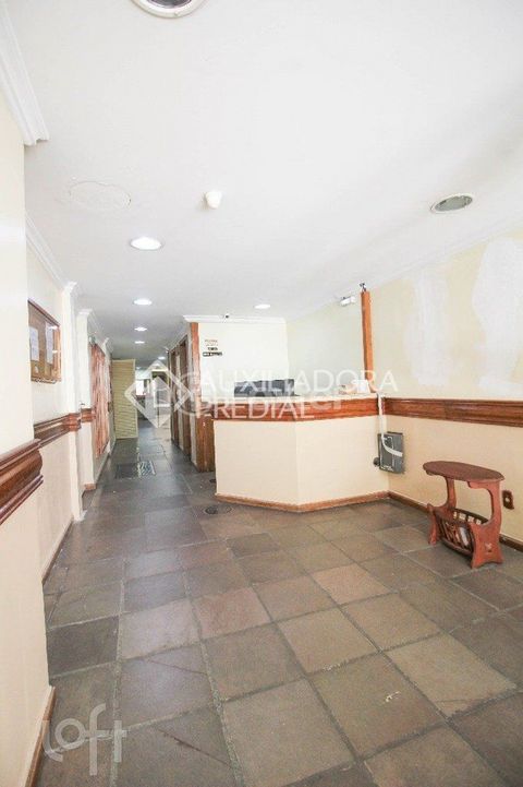 Image 7 - 894333