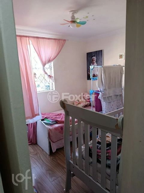 Image 8 - 894342