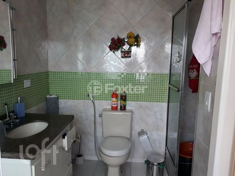 Image 7 - 894343