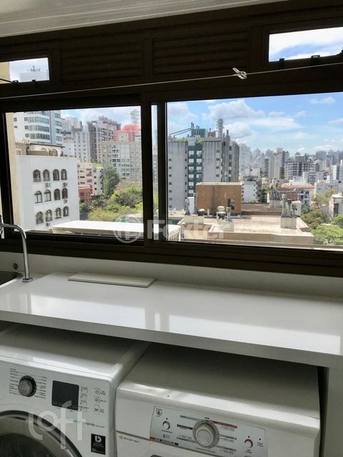 Image 7 - 894352