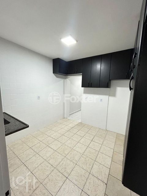 Image 3 - 894362