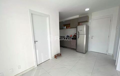 Image 4 - 894365